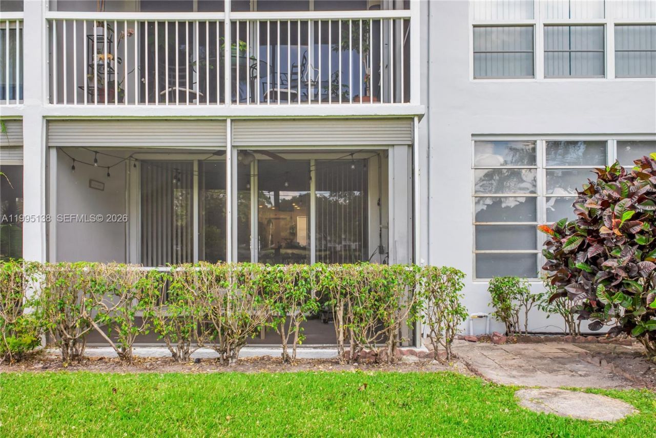3010 N Course Dr, Unit 104, Pompano Beach, FL 33069 Photo