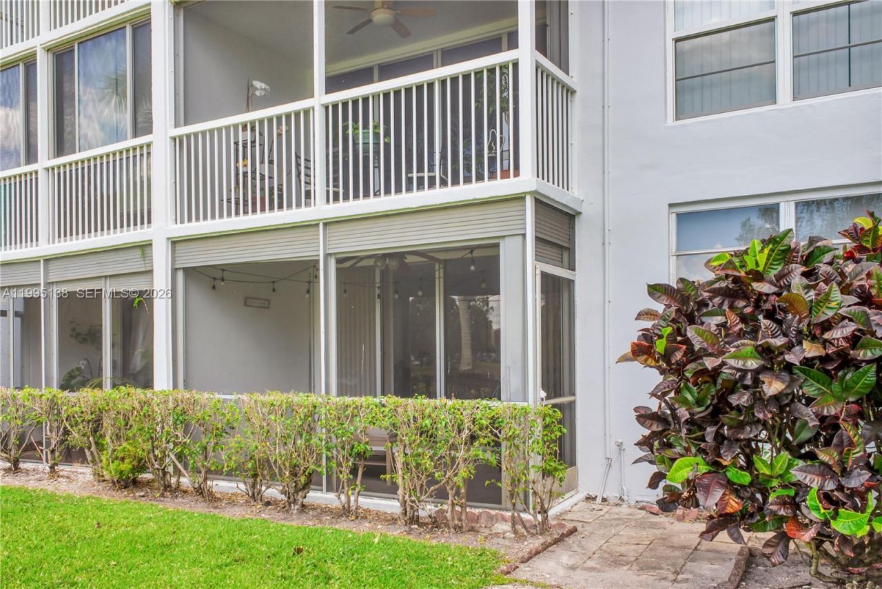 3010 N Course Dr, Unit 104, Pompano Beach, FL 33069 Photo