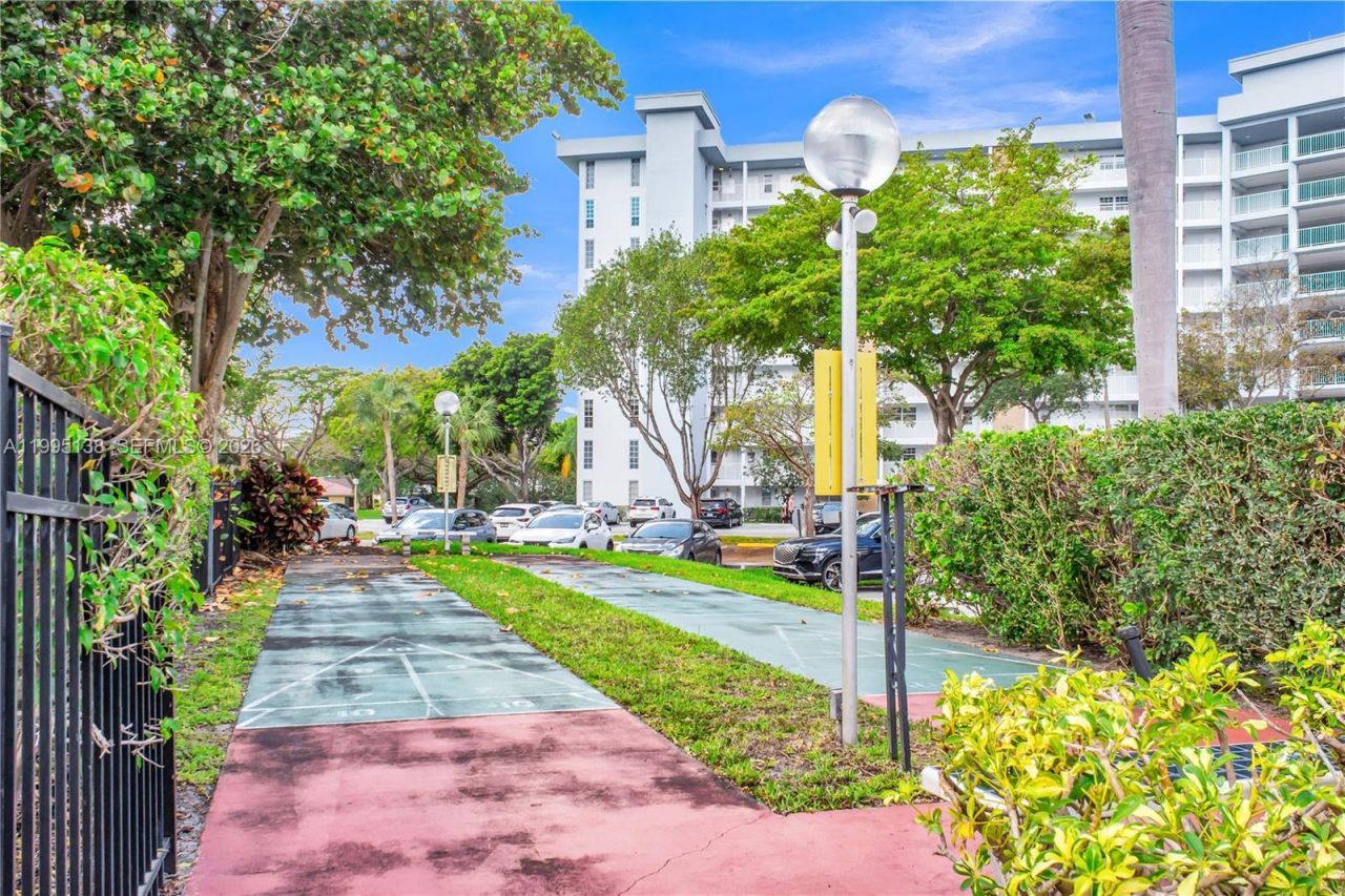 3010 N Course Dr, Unit 104, Pompano Beach, FL 33069 Photo