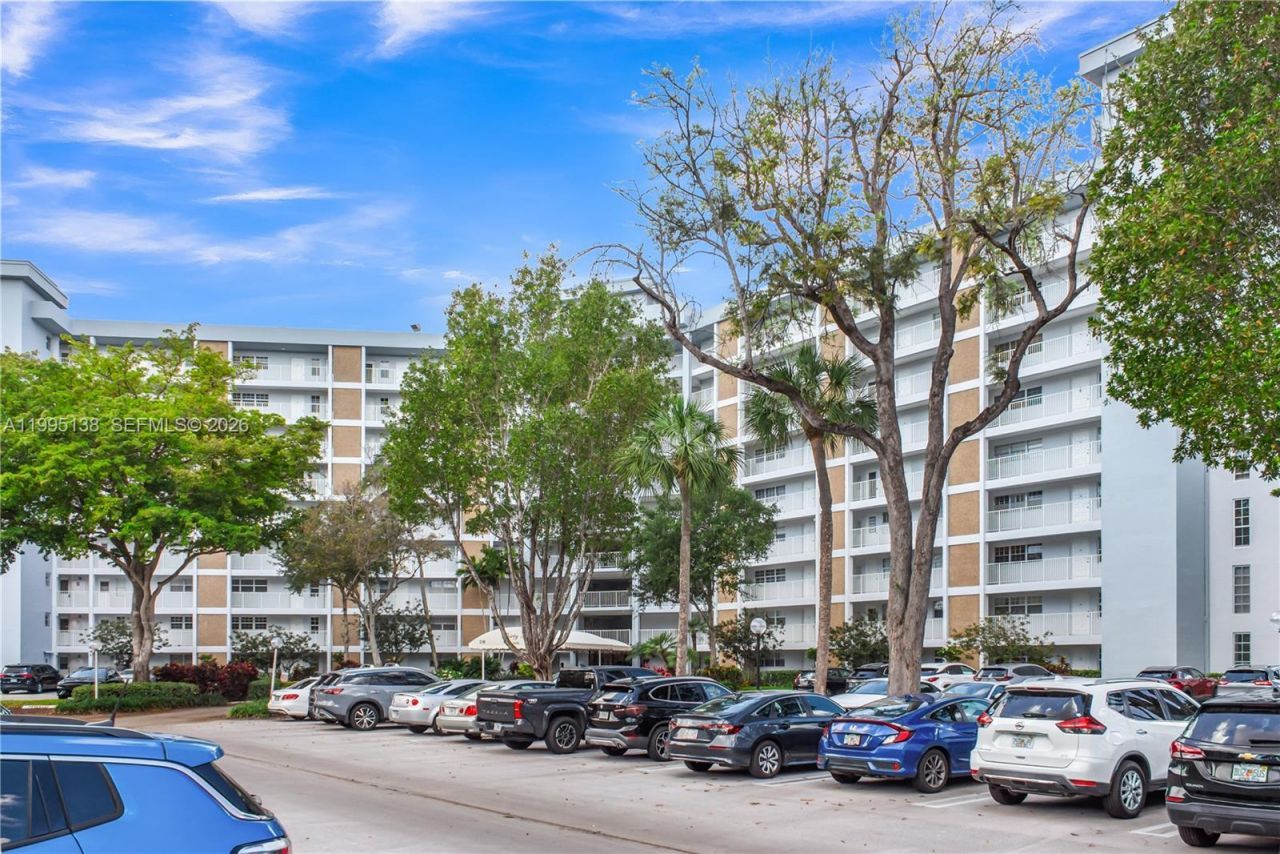 3010 N Course Dr, Unit 104, Pompano Beach, FL 33069 Photo