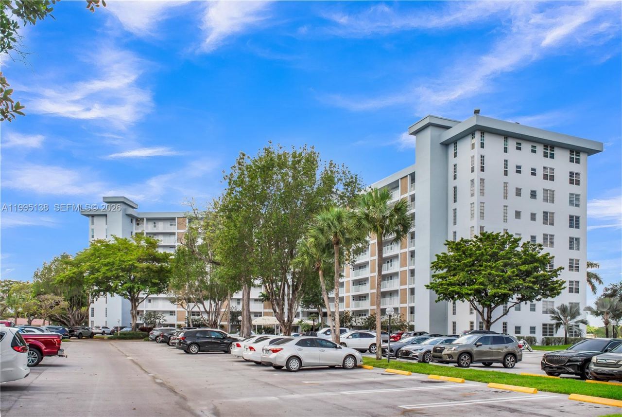 3010 N Course Dr, Unit 104, Pompano Beach, FL 33069 Photo
