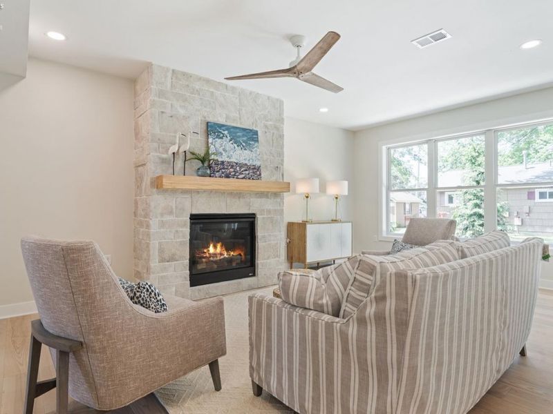 29 N Beach Street, Port Clinton, OH 43452 Photo 4