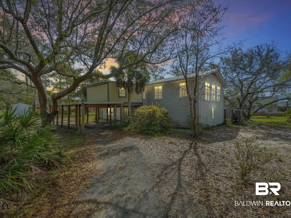 30758 Pine Street, Elberta, AL 36530