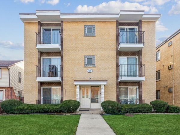 905 Graceland Avenue , Unit 7, Des Plaines, IL 60016