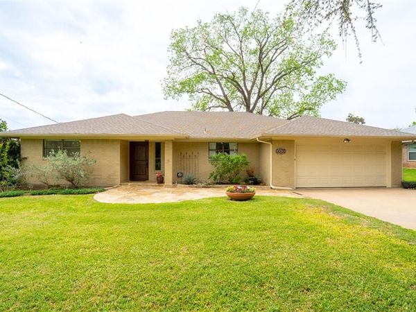 4027 Dakota Trail, Granbury, TX 76048