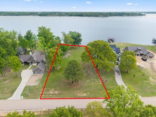 355 Waters Edge Lane, Scroggins, TX 75480