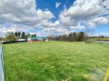 5921 Hinton Road, Athens, WV 24712