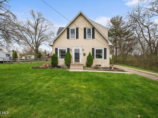117 Central Avenue, Rossford, OH 43460