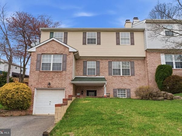 4050 YORKTOWN DRIVE , UPPER CHICHESTER, PA 19061