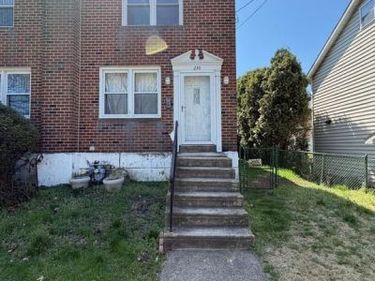 230 N DIAMOND STREET, CLIFTON HEIGHTS, PA 19018