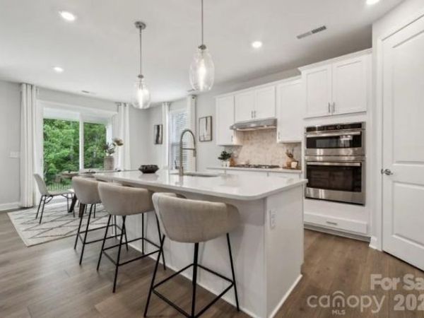 197 Goorawing Lane , Mooresville, NC 28115