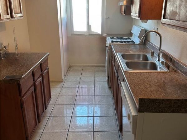 17944 Kendall, Adelanto, CA 92301