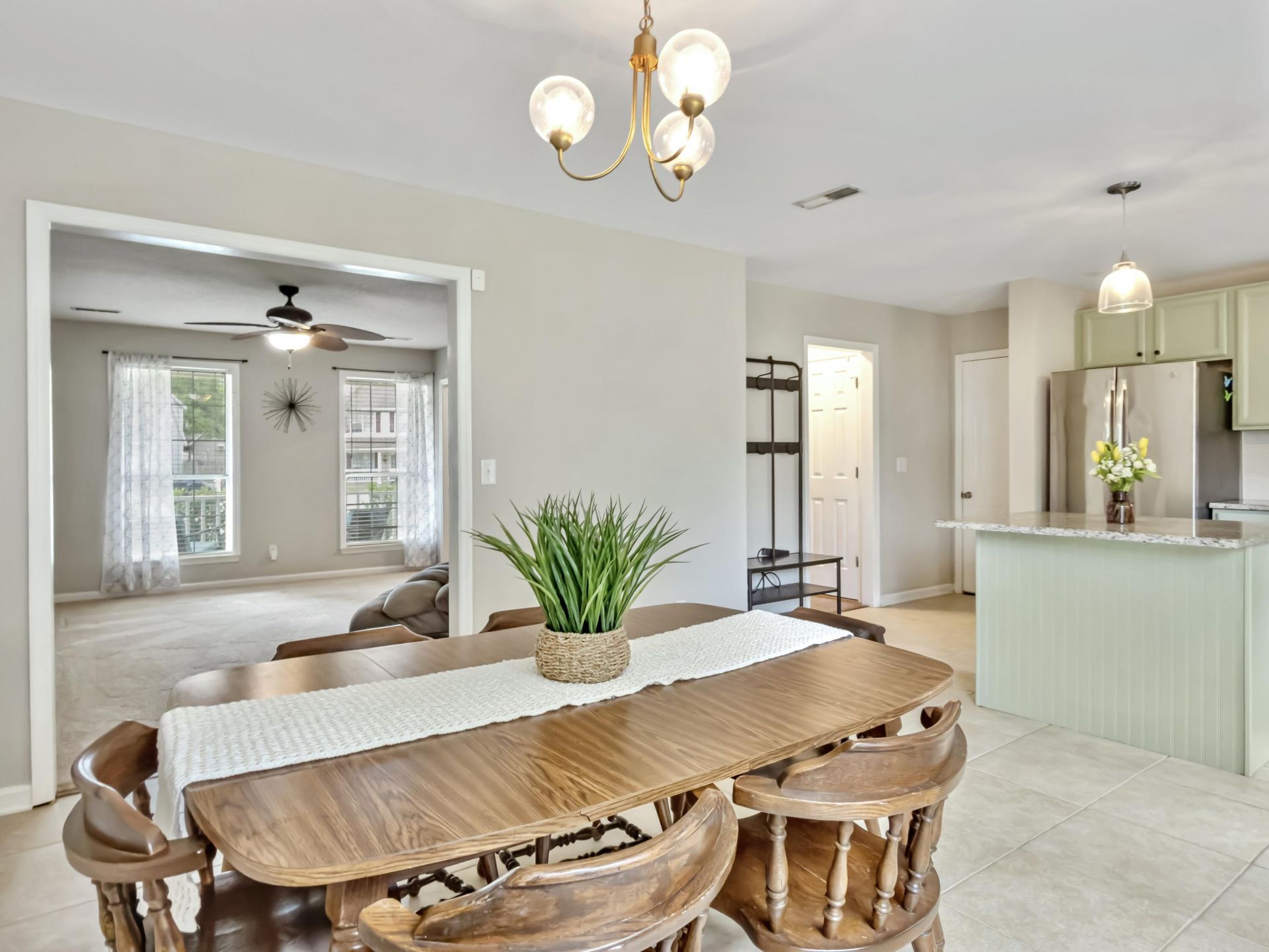 8612 Lindenwood Circle Photo 12