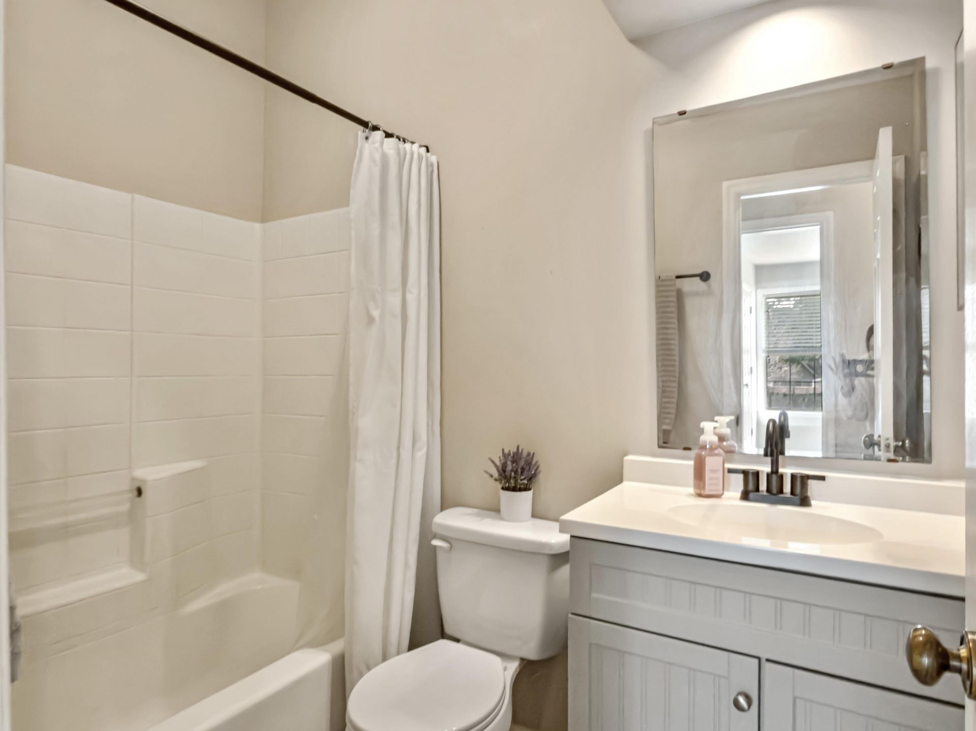 8612 Lindenwood Circle Photo 21