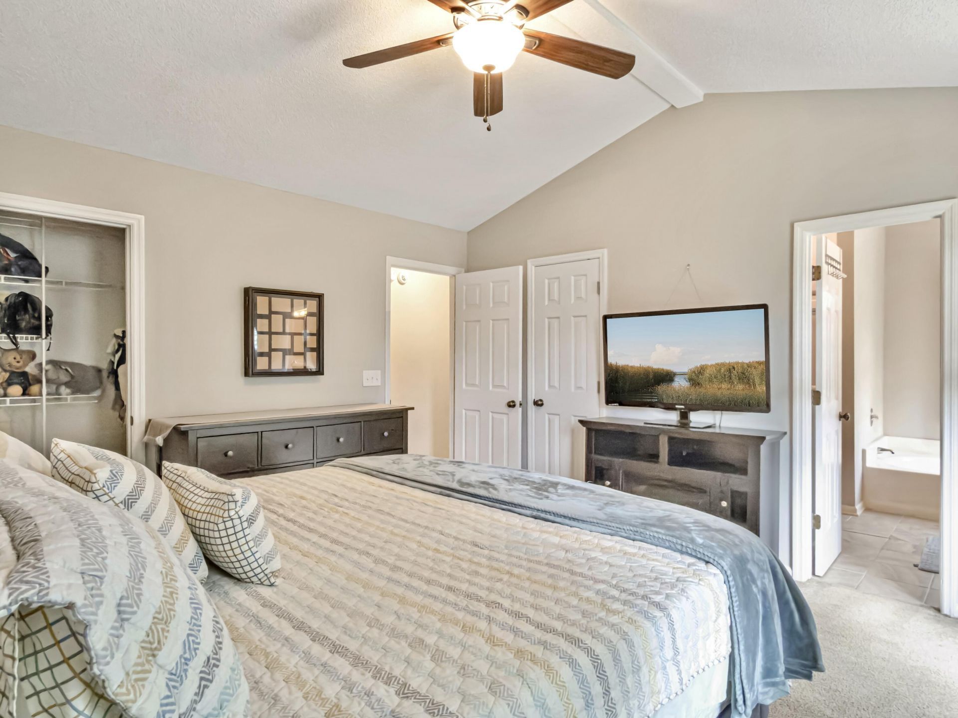 8612 Lindenwood Circle Photo 23