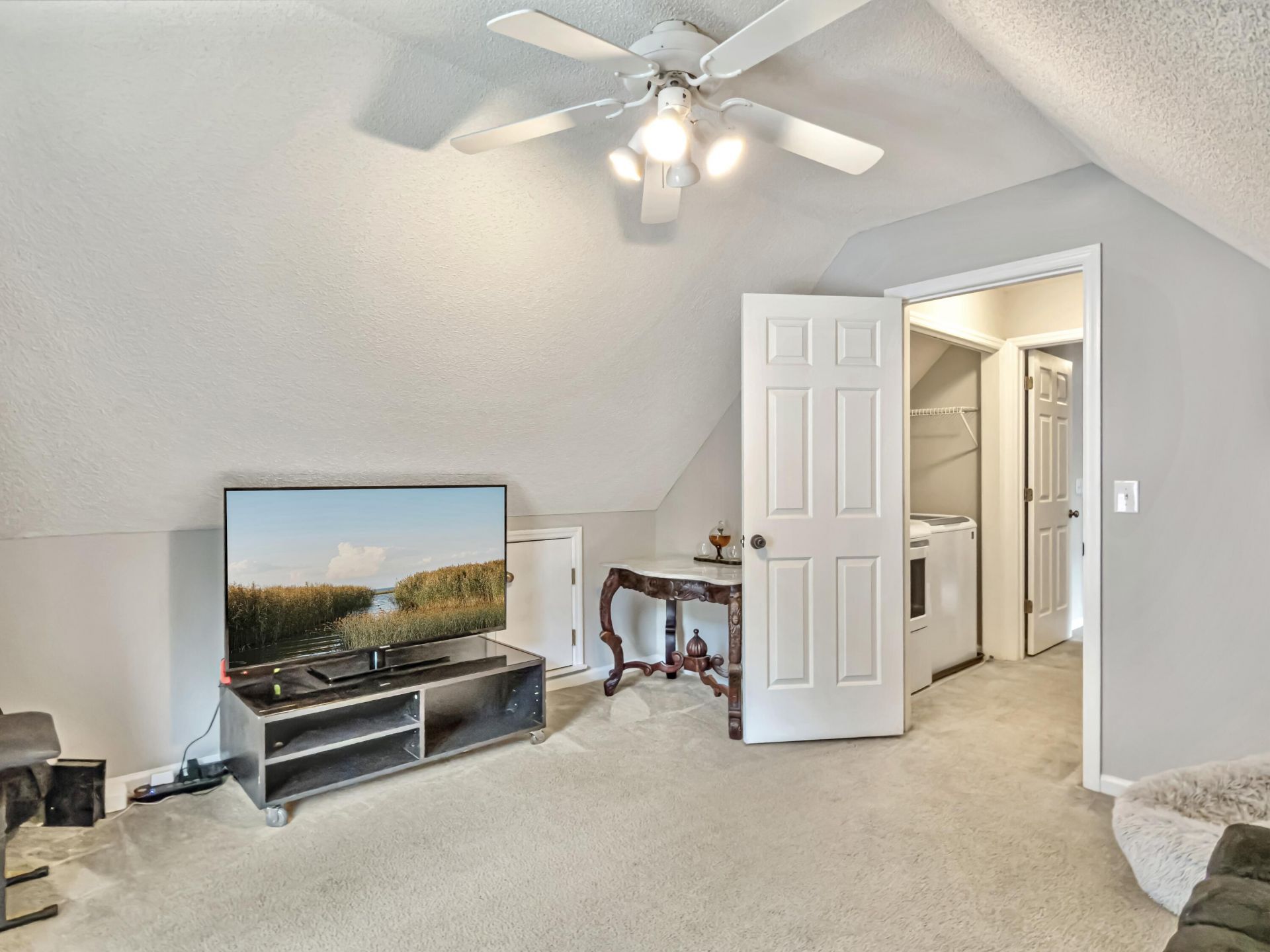 8612 Lindenwood Circle Photo 30