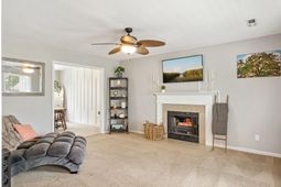 8612 Lindenwood Circle photo 4