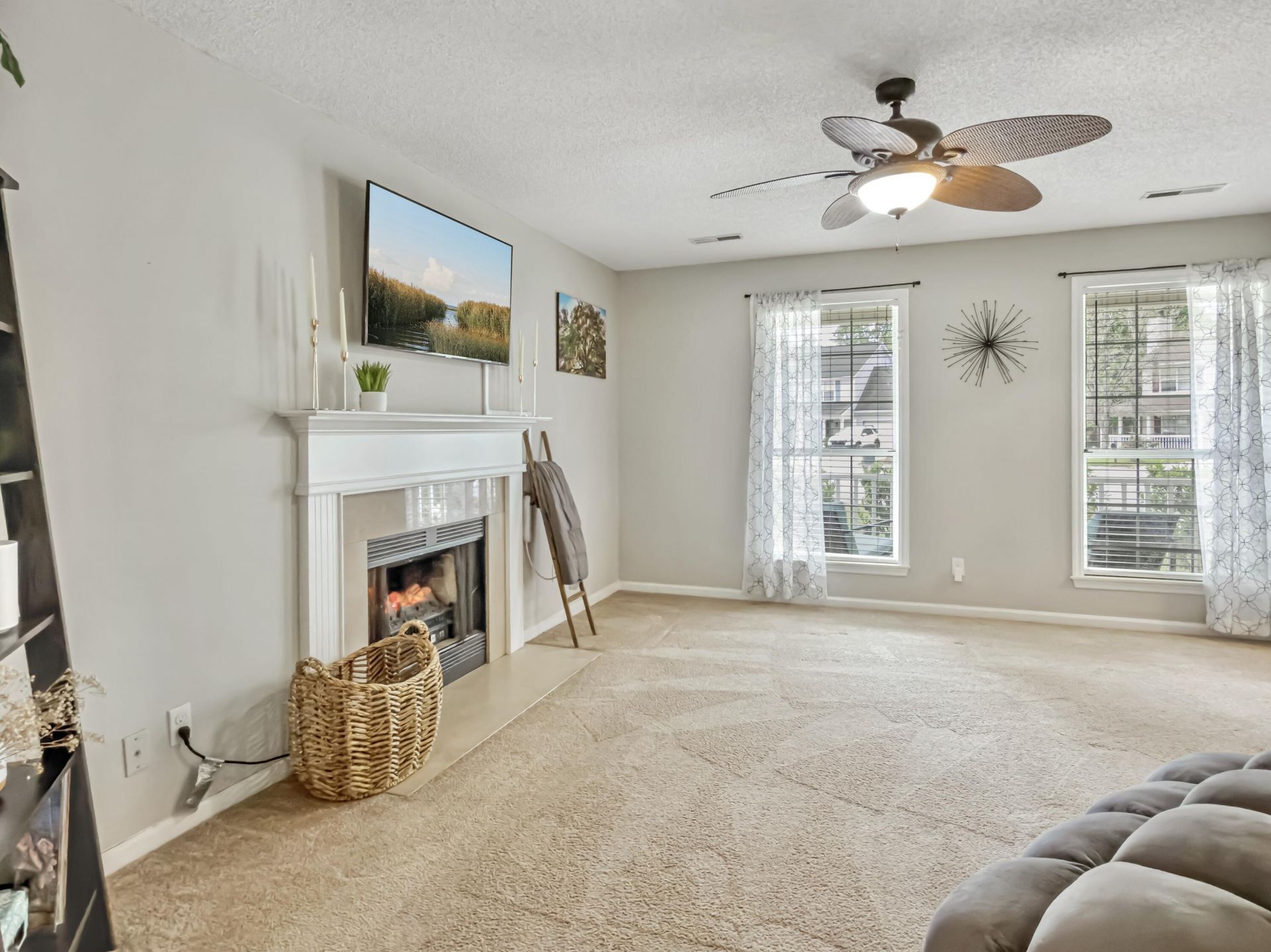 8612 Lindenwood Circle Photo 9