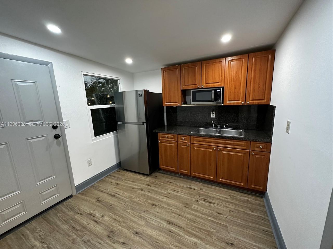 571 SW 71st Pl, Unit 1, Miami, FL 33144 Main Photo