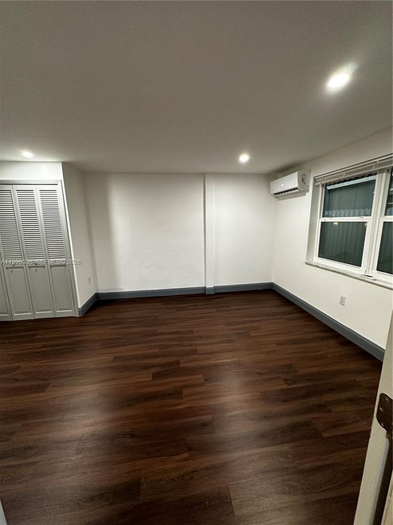 571 SW 71st Pl, Unit 1, Miami, FL 33144 Photo