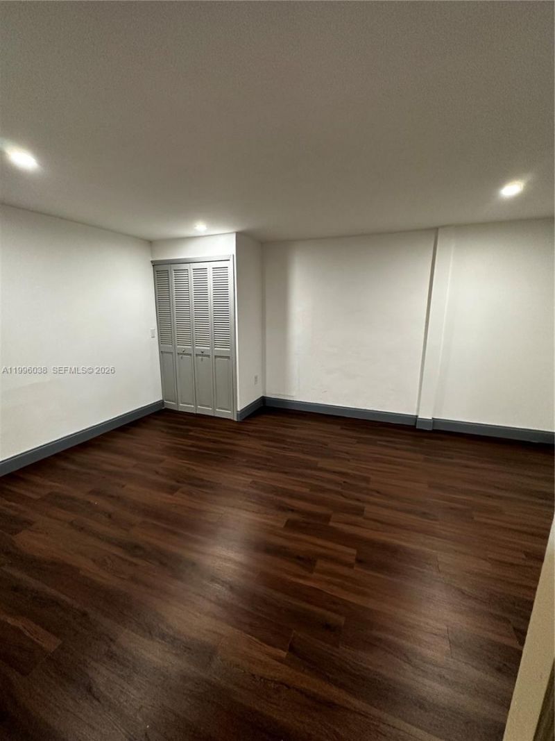 571 SW 71st Pl, Unit 1, Miami, FL 33144 Photo