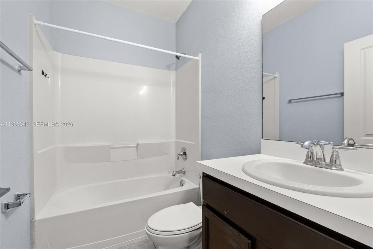 3540 NW 30th Pl, Lauderdale Lakes, FL 33311 Photo