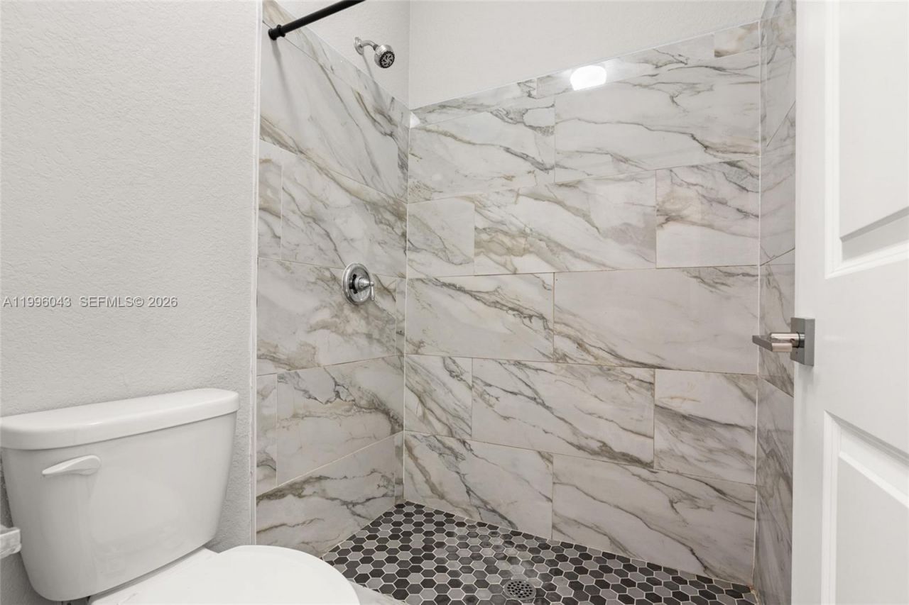 3540 NW 30th Pl, Lauderdale Lakes, FL 33311 Photo
