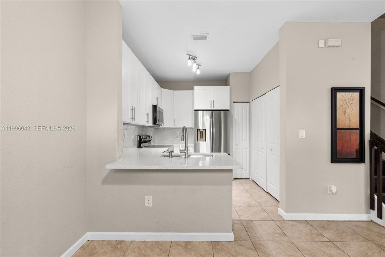 3540 NW 30th Pl, Lauderdale Lakes, FL 33311 Photo