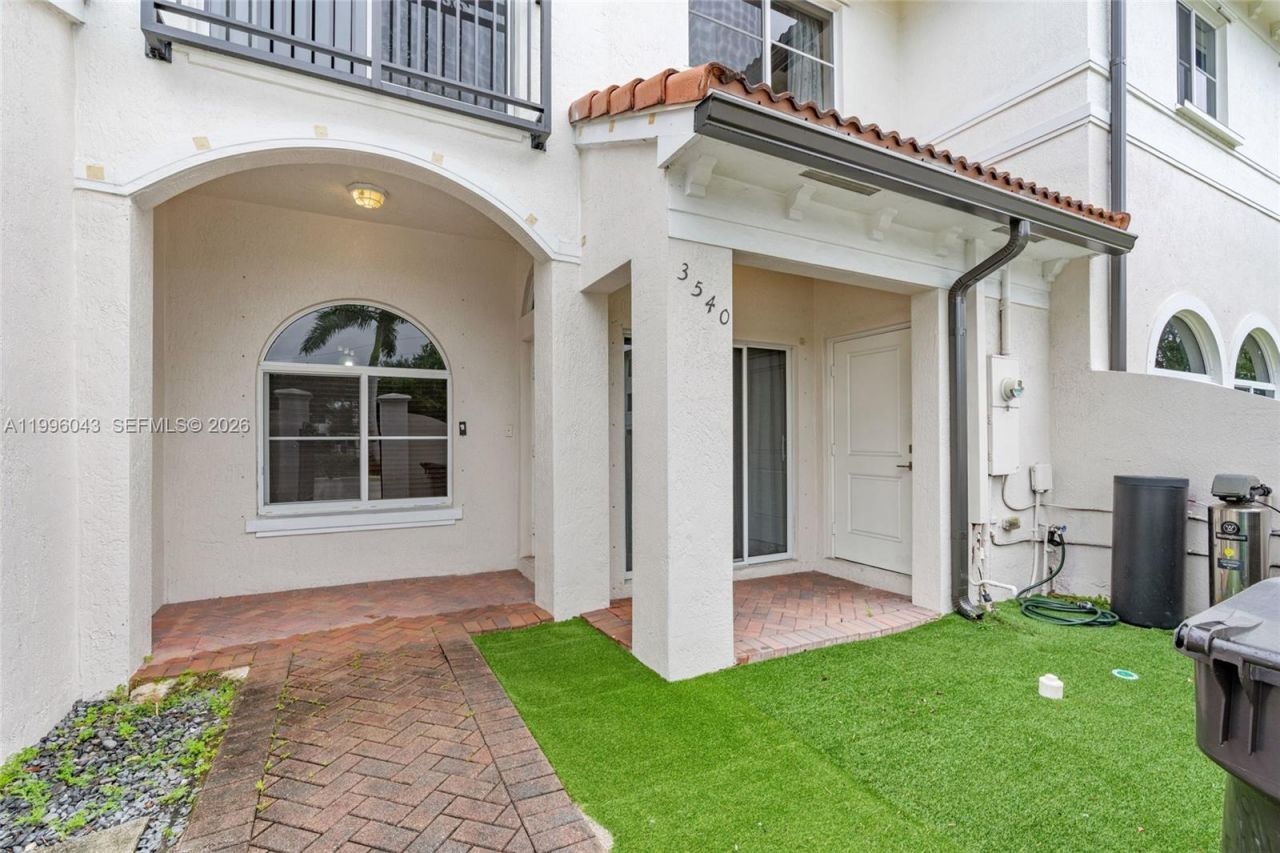 3540 NW 30th Pl, Lauderdale Lakes, FL 33311 Photo