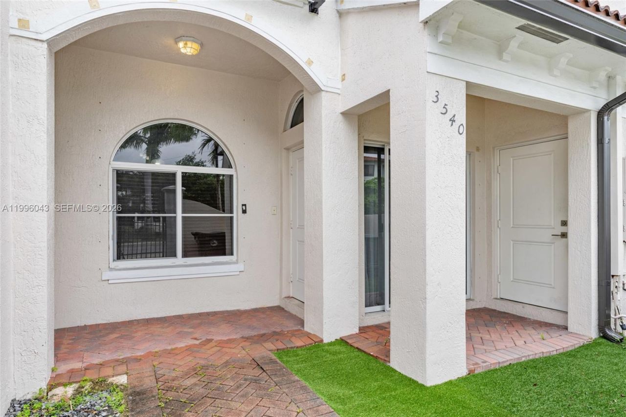 3540 NW 30th Pl, Lauderdale Lakes, FL 33311 Photo
