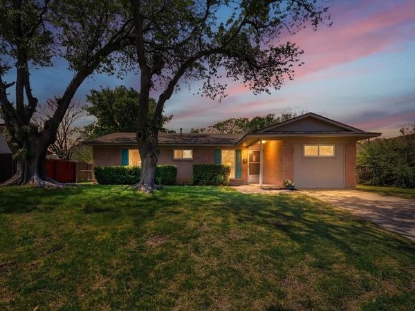 615 Calder Avenue, Duncanville, TX 75116