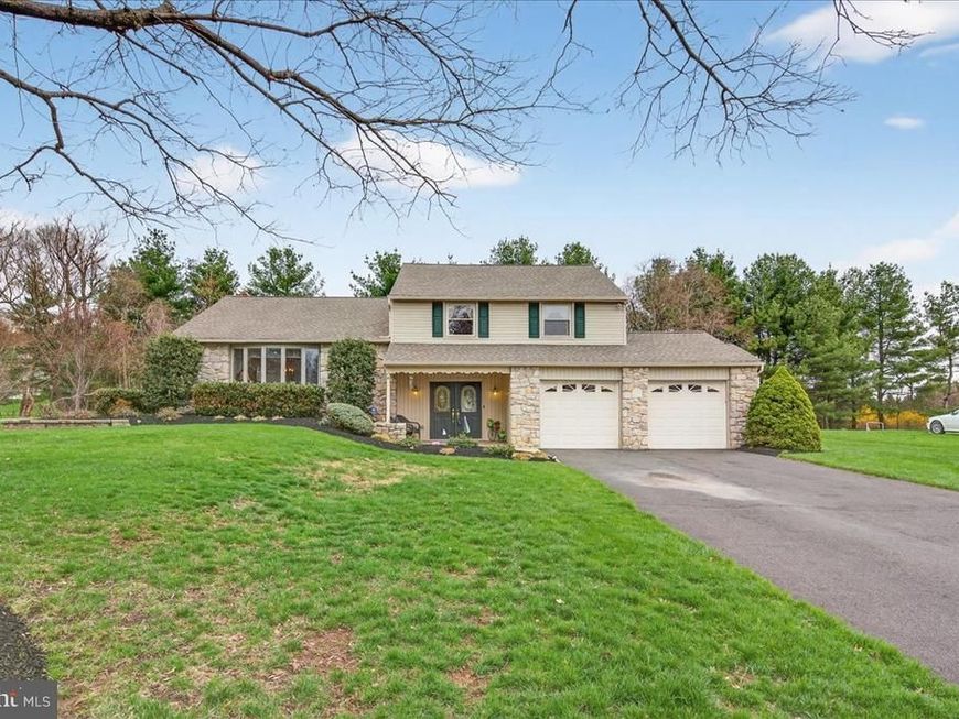 52 Windy Knoll Drive, Richboro, PA 18954 Main Photo