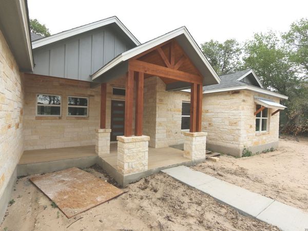 200 Cibolo Way, La Vernia, TX 78121