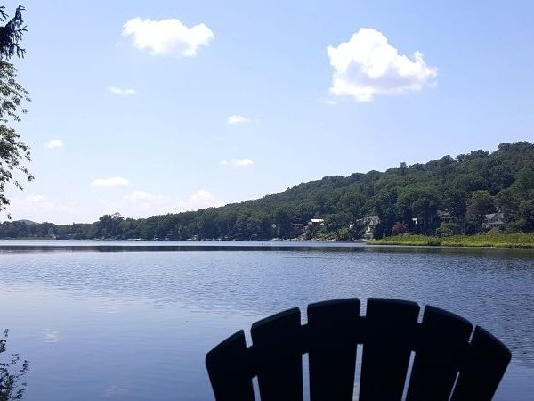 207 Larsens Dr, Denville, NJ 07834