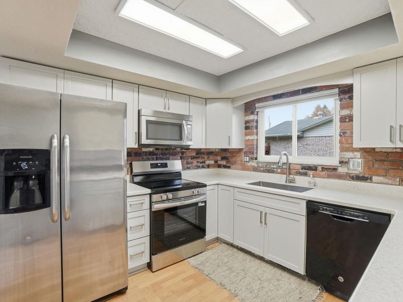 5120 Marshall Road, Dayton, OH 45429 Photo 19