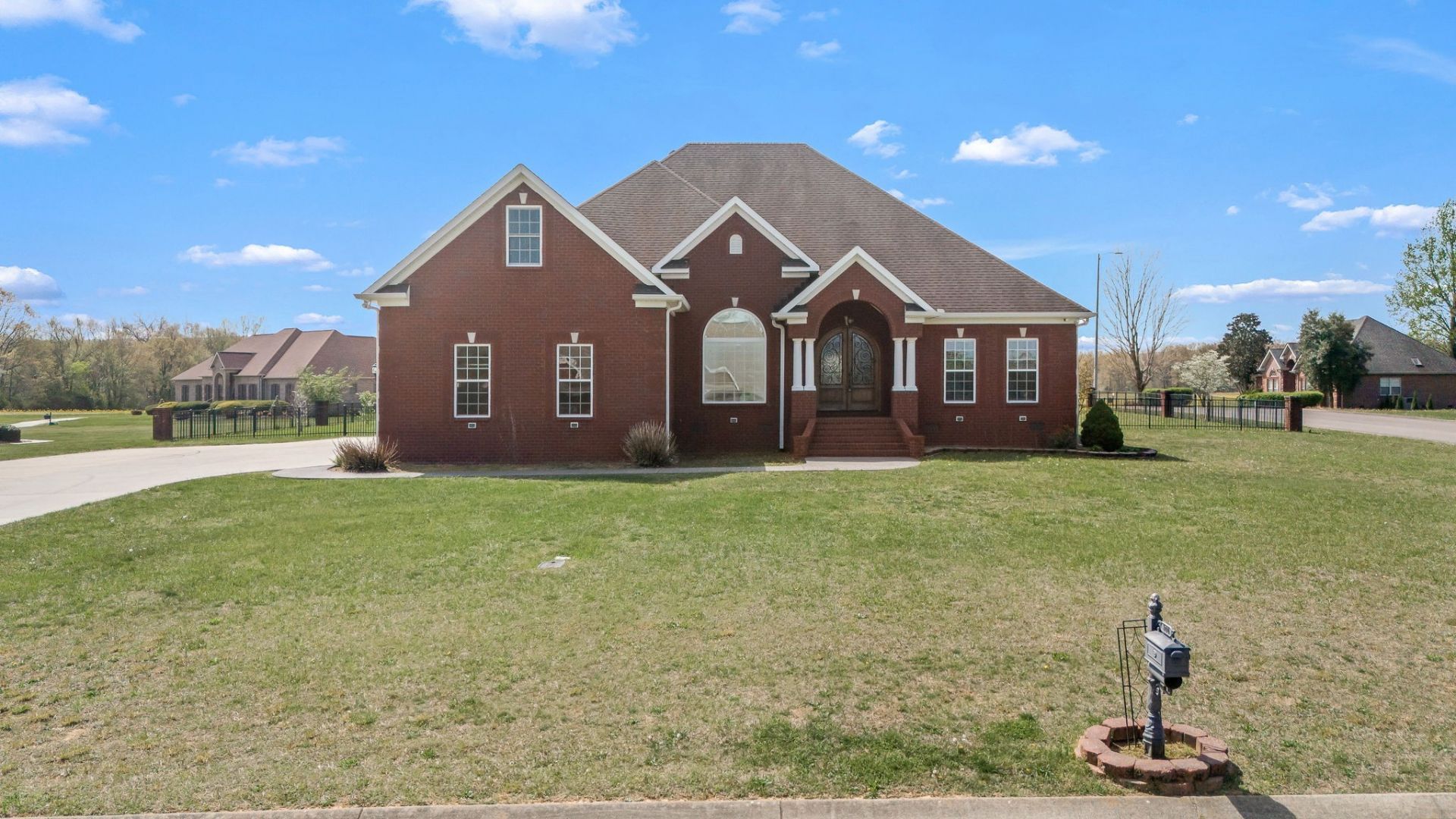 100 Rosehaven Court, Tullahoma, TN 37388 Main Photo