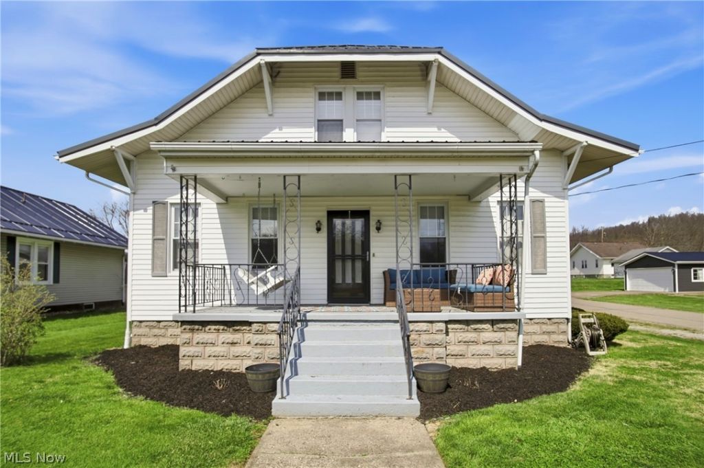 293 Elm Street , Duncan Falls, OH 43734