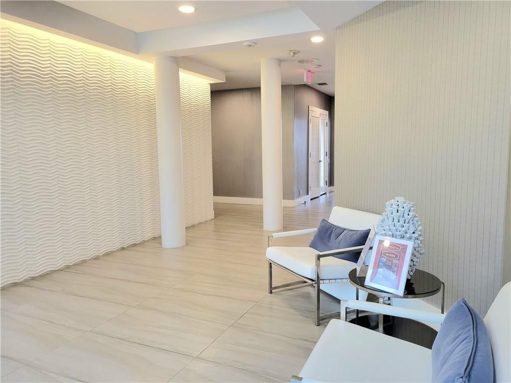 20281 E Country Club Drive E, Unit 503, Aventura, FL 33180 Photo