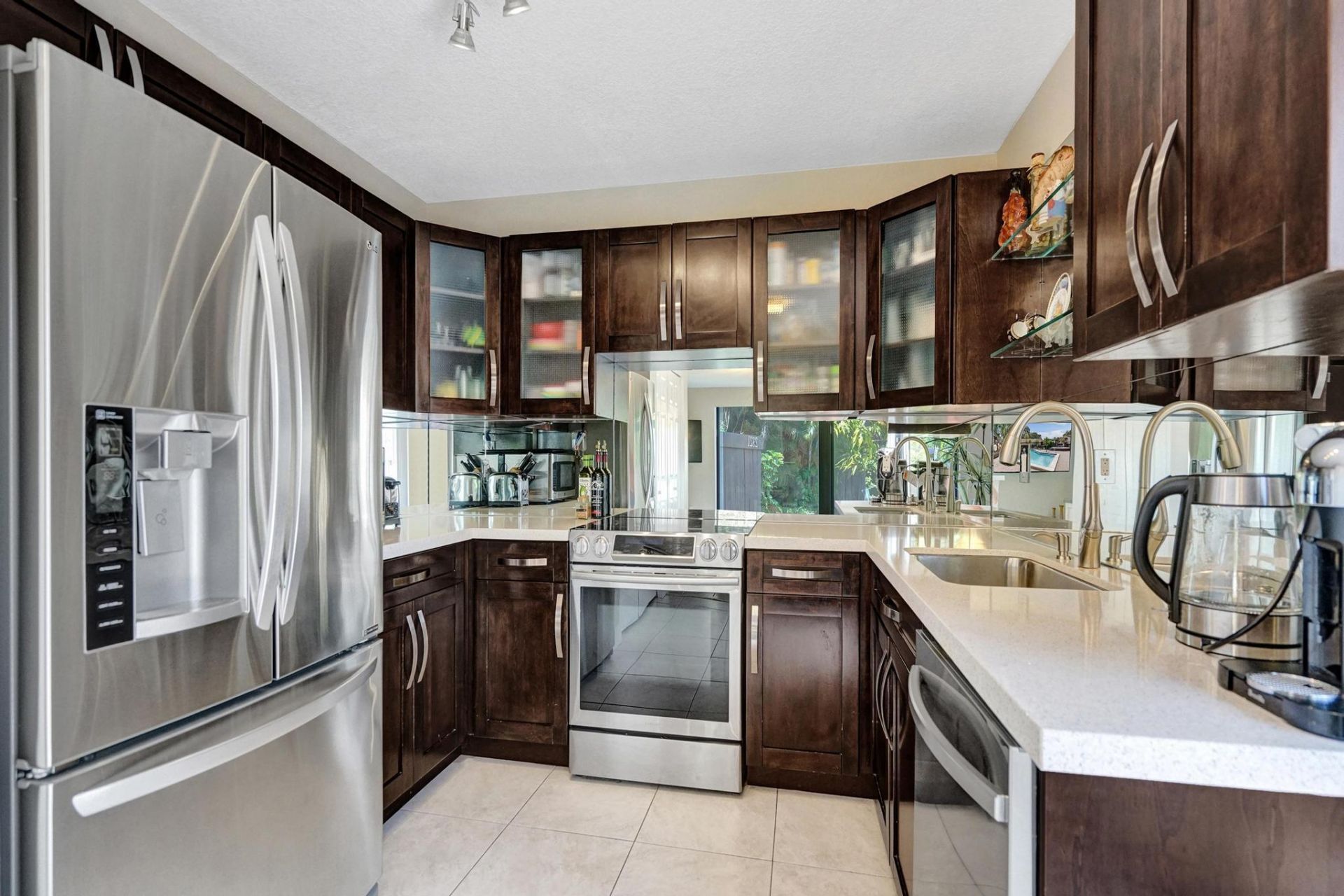 2321 Bayberry Drive, Pembroke Pines, FL 33024 Photo