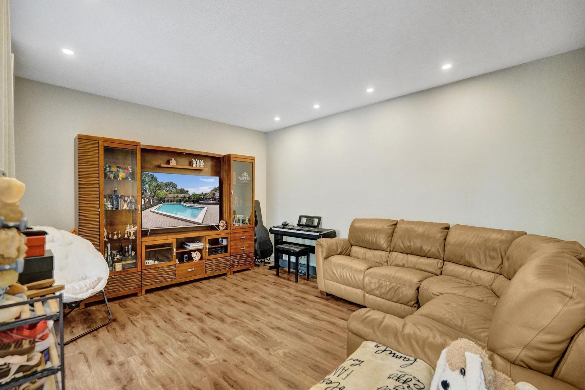 2321 Bayberry Drive, Pembroke Pines, FL 33024 Photo