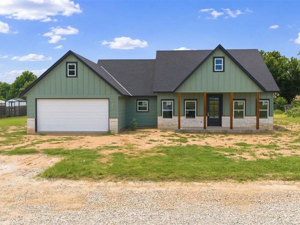 110 Garrett Drive, Wynnewood, OK 73098