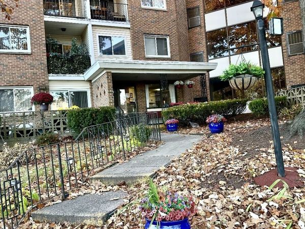 126 BIRUTA , Unit B16, New Britain, CT 06053