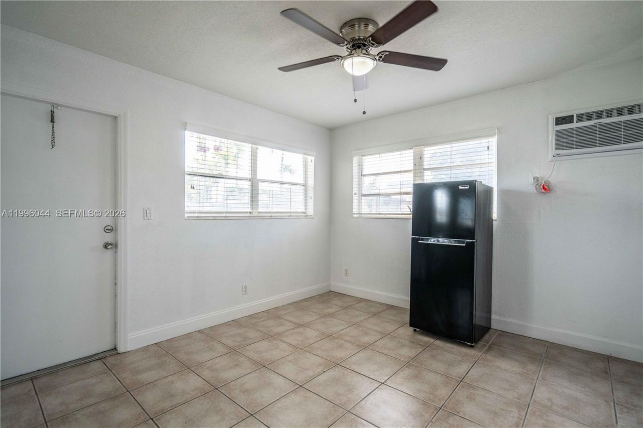 715 NE 6th St, Unit 5A, Fort Lauderdale, FL 33304 Photo