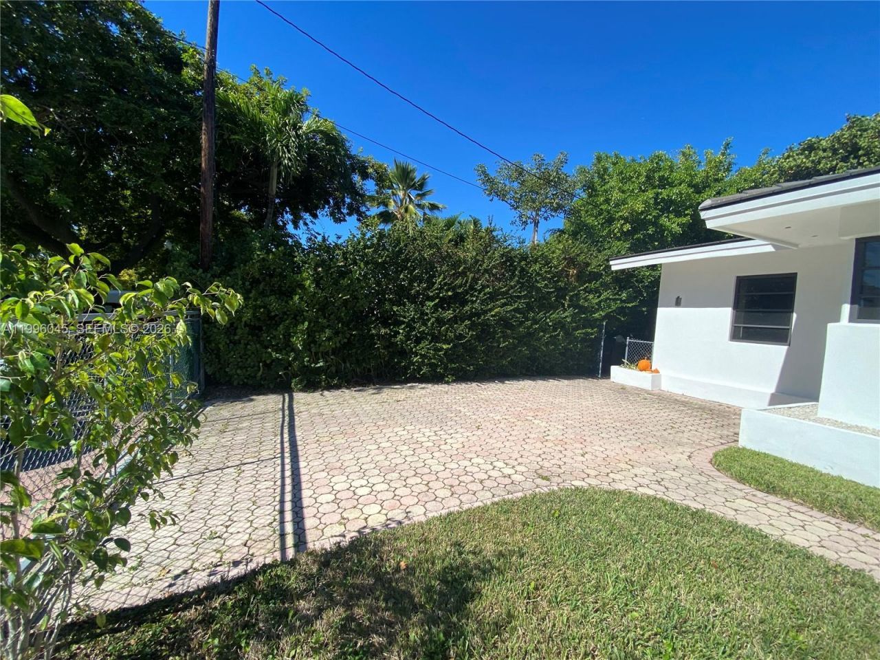 1101 Bay Dr, Miami Beach, FL 33141 Photo