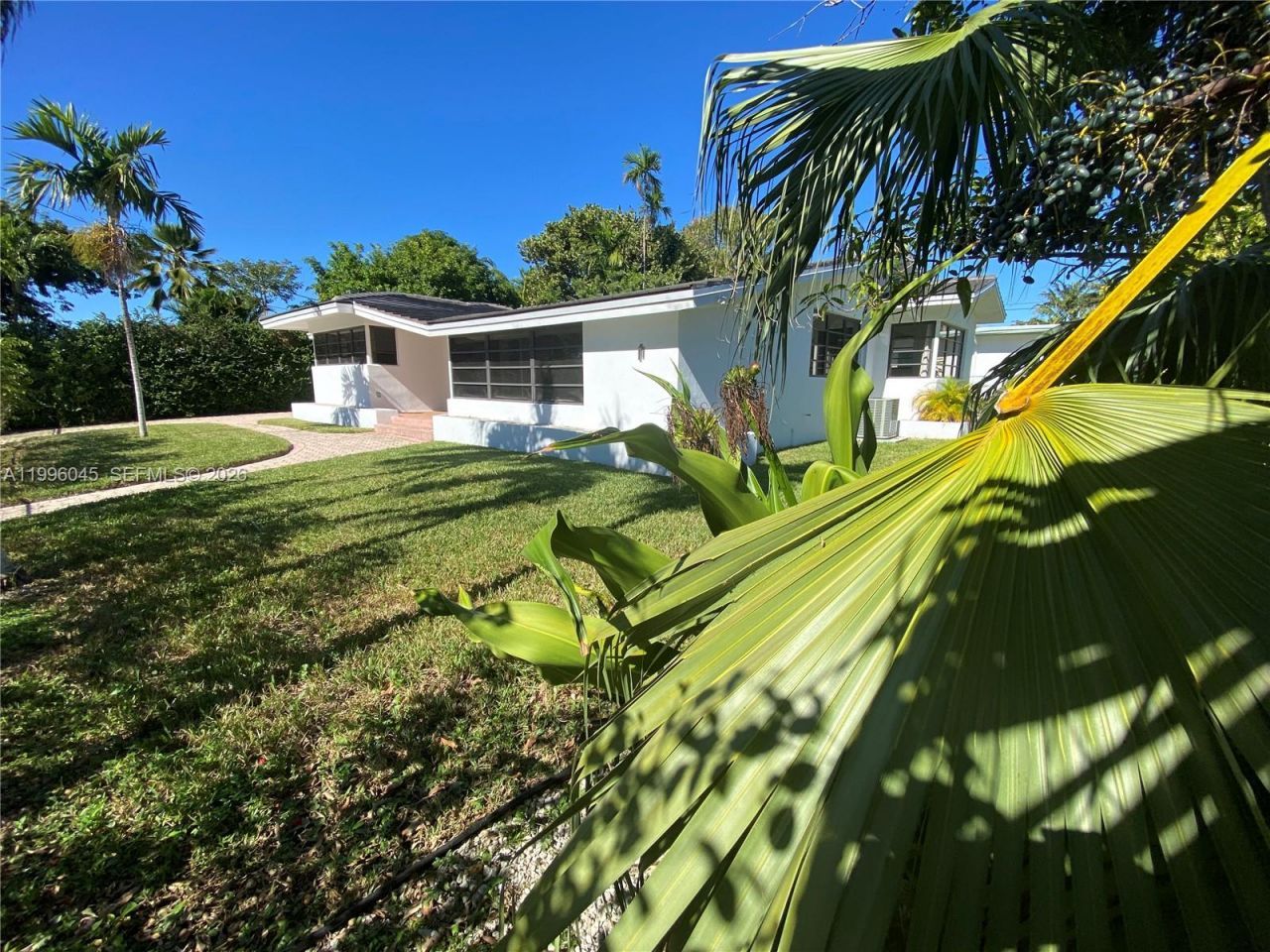 1101 Bay Dr, Miami Beach, FL 33141 Photo