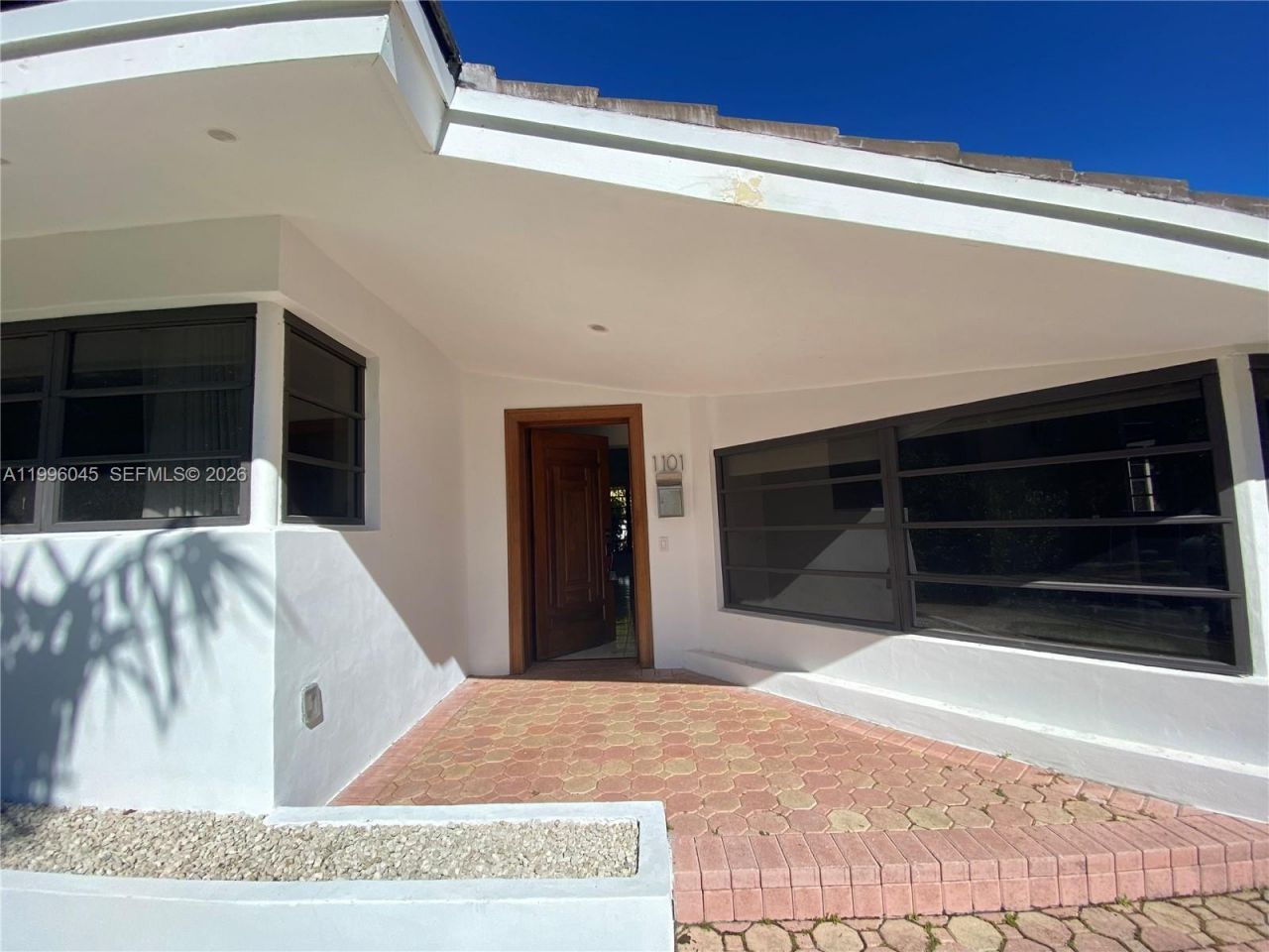 1101 Bay Dr, Miami Beach, FL 33141 Photo