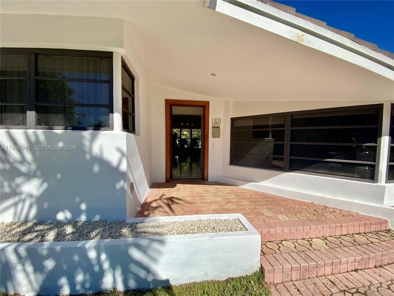 1101 Bay Dr, Miami Beach, FL 33141 Photo