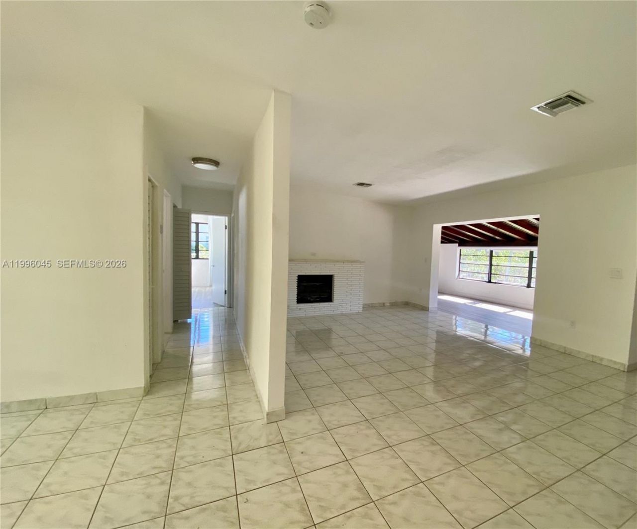 1101 Bay Dr, Miami Beach, FL 33141 Photo