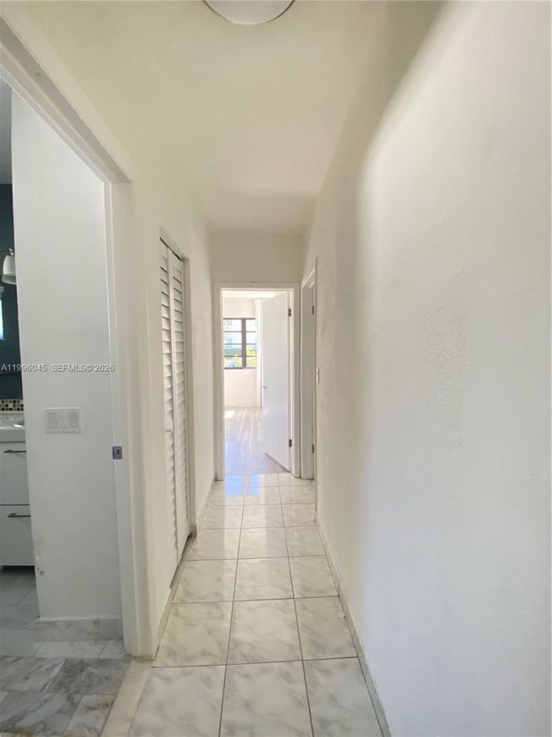 1101 Bay Dr, Miami Beach, FL 33141 Photo