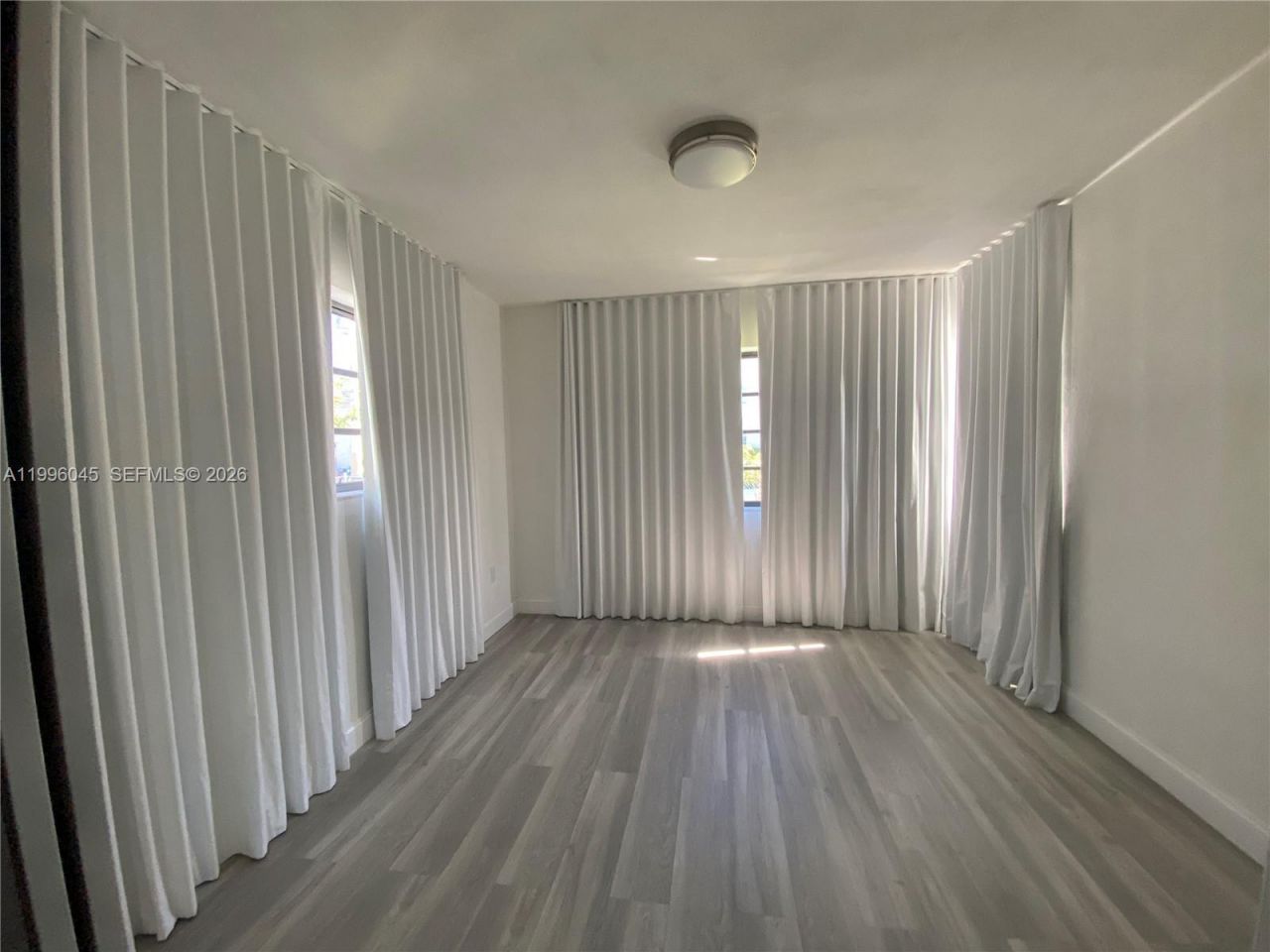 1101 Bay Dr, Miami Beach, FL 33141 Photo